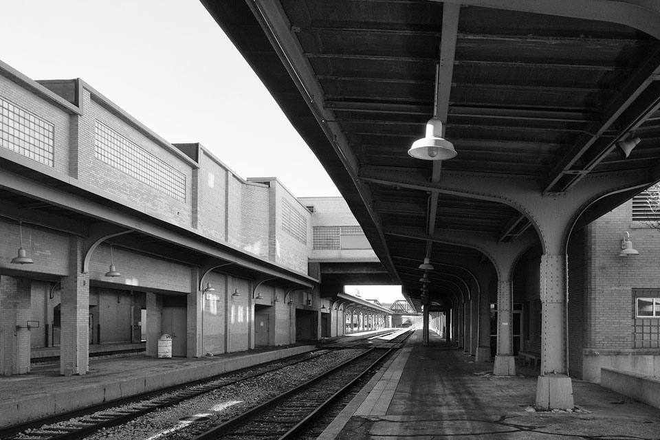Toledo Union Station - Empty Platform