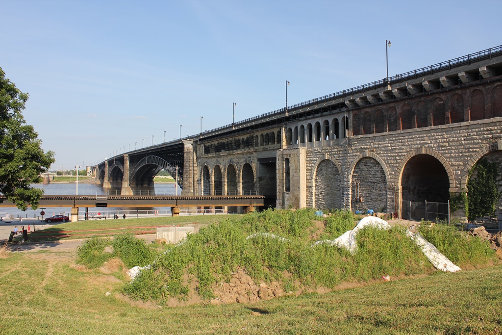 Overview - The Eads Bridge - St. Louis, Missouri