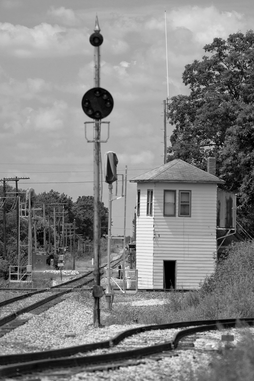 Looking east down the CSX Illinois Subdivision., with the interchange track in the foreground